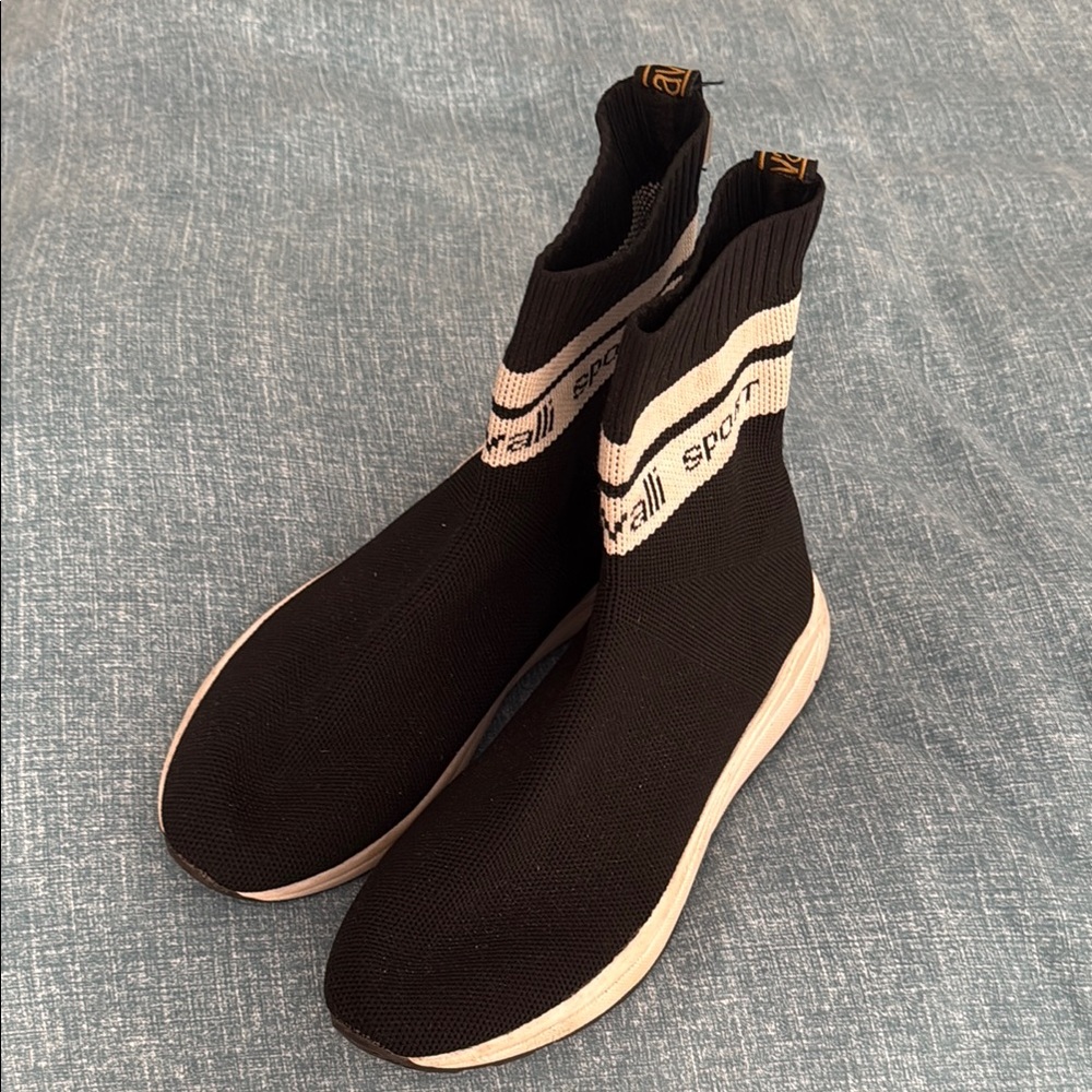 Roberto Cavalli Black and White Sneakers Minimalist Design